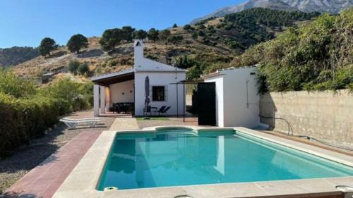 Casa Molino Sedella by Ruralidays