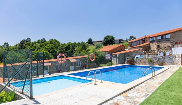 Casa Silverio with Shared Pool, Shared Terrace and Wi-Fi in Monforte de Lemos