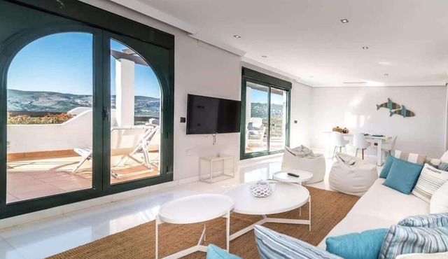 Casares Golf Penthouse by Costarentals - Ref M10