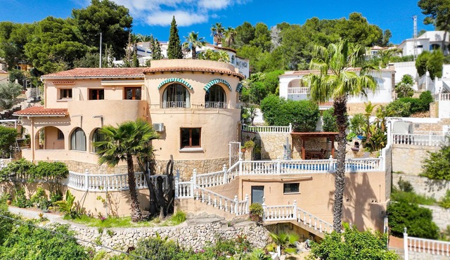 Castillo- comfortable house, private pool, WIFI gratis!
