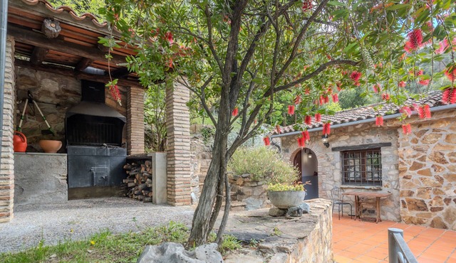 Chalet 'Cal Manyà' with Mountain View, Private Pool and Wi-Fi