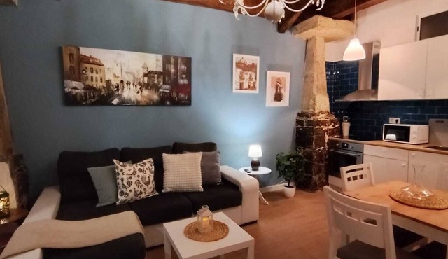 Charming apartment! 5 minutes from beaches and the airport.