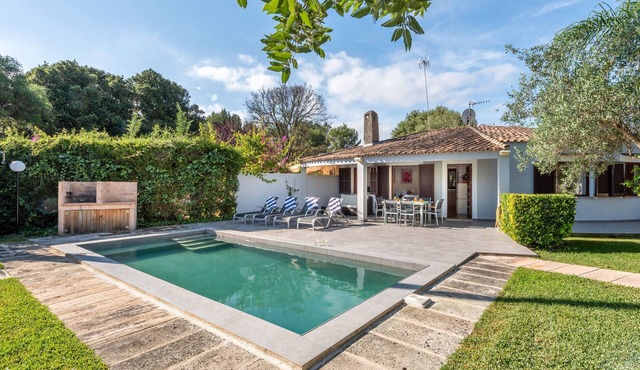 Charming Holiday Home "Casa Pequeña Crestatx" with Wi-Fi, Garden, Terraces & Pool