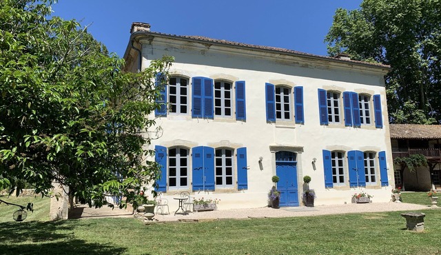 Chateau Duviella Elegantly Spacious Chateau for large groups in Samadet