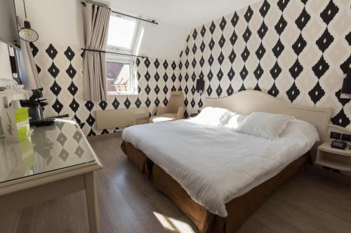 Cit'Hotel - Hotel Le Cèdre in Noyon