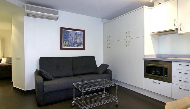 CLASSBEDROOM BORN BEACH 5 APARTMENT