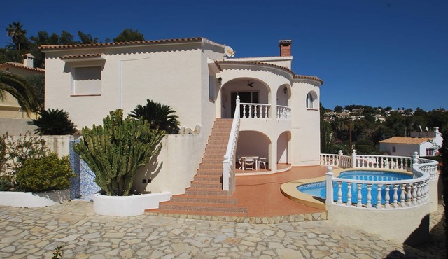 Comfortable holiday home with private pool