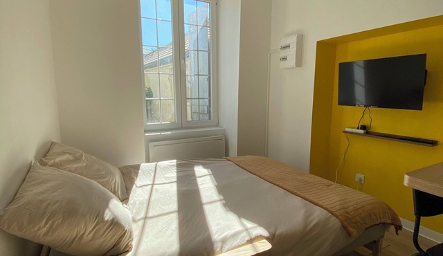 Cosy studio with private garden - Close to everything! in Montbard
