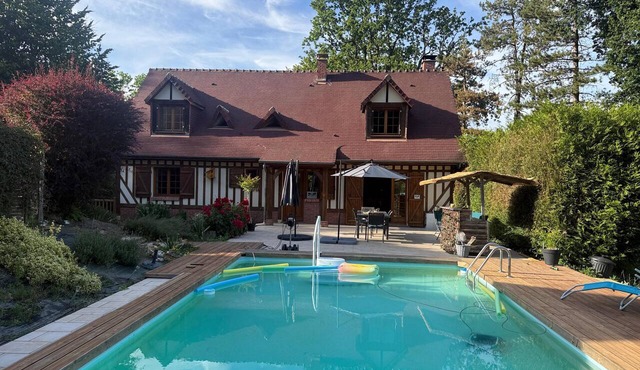 Country House with Heated Pool in the Normandy Countryside, Sleeps 11 in Saint-Pierre-du-Bosguérard