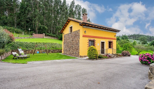 Country House 'Casa Jesusa' with Mountain Views, Private Terrace and Wi-Fi