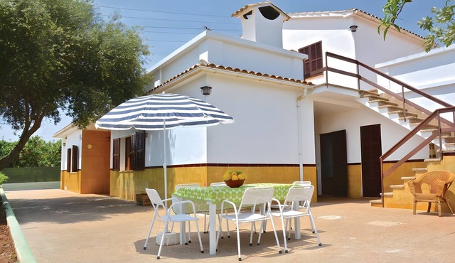 Country House 'Sa Carrotja' with Private Pool, Private Terrace and Wi-Fi