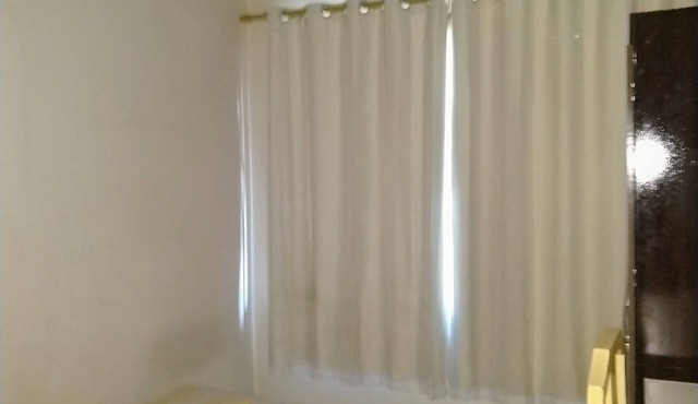 Cozy single bedroom in Res. das Ilhas