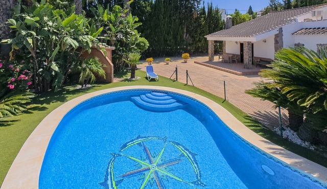 Cubo's La casita de Fran/private pool/free wifi