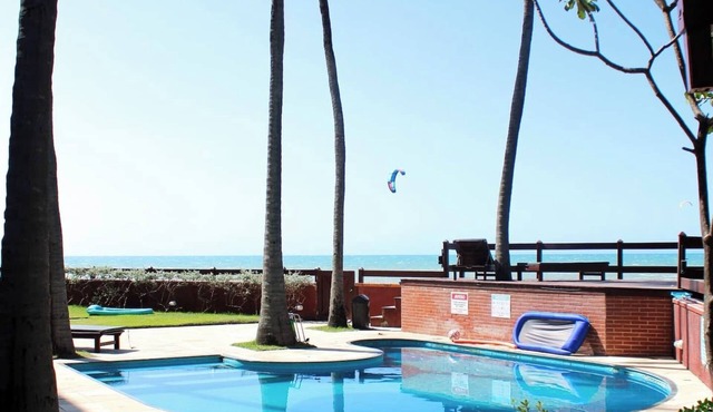 Cumbuco Penthouse Oceanview Beachfront 2-bedroom apartment with AC, WiFi in Praia de Cumbuco Caucaia