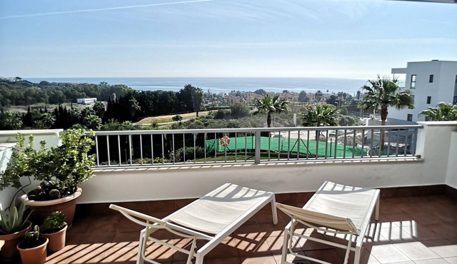 Dona Julia sea and golf view apartment