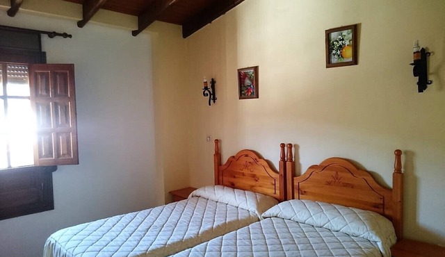 DOUBLE ROOM Nº 8. SHARED KITCHEN