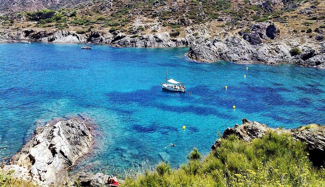El Port de la Selva: Spectacular Villa with Pool in Cala Tamariua