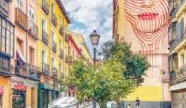 Elegant 3-Bedroom Apartment for Up to 8 Guests in Madrid