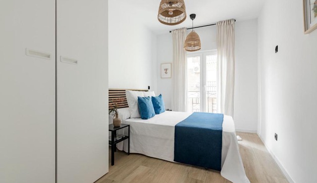 Elegante y amplio apartamento en zona tranquila