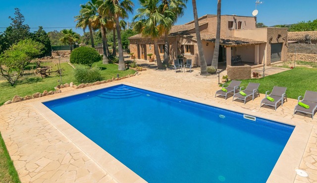 ES COCO DE SA MOLA - Villa with private pool in S'Alqueria Blanca (Santanyí). Free WiFi