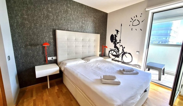 Apartment in front of Fira Gran Via