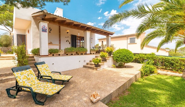 Ca Na Rosa by Interhome