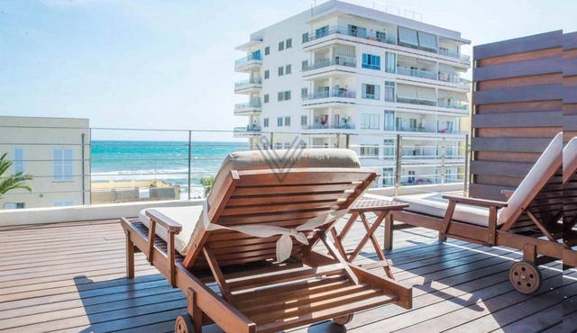 Peral de Son Baulo, holiday villa with sea views