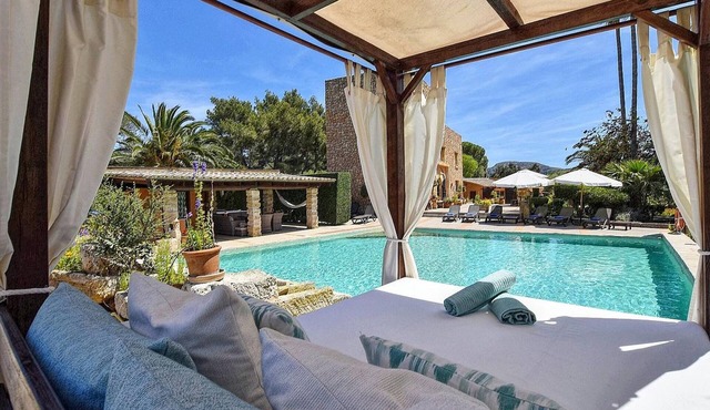 Finca in Alcudia with Pool near Playa MorerVermell