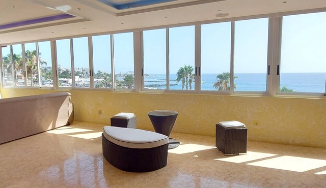 First line of the ocean, 3 bedrooms & Free wifi