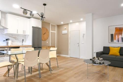 For You Rentals Amplia Casa temporal Madrid de 3 Dormitorios M VIL45