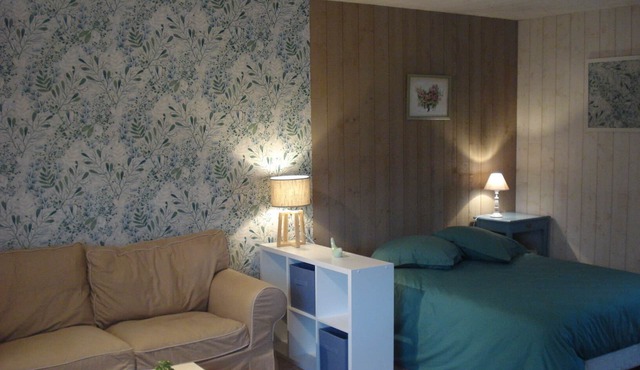 Tara, guest studio in the countryside with kitchenette in Saint Sylvestre de Cormeilles