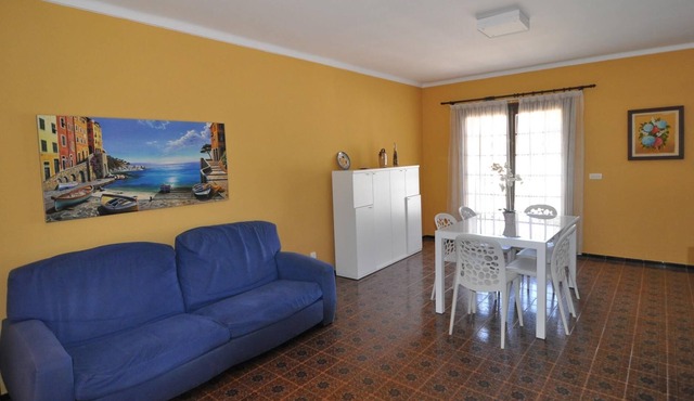 FRANCIAC: HOUSE WITH COMMUNITY POOL + FREE WIFI