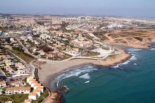 - - - - - FRONT LINE - - - - - Primera Línea - - - - - Apartments in Playa Flamenca