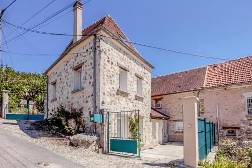 Gîte Leomie - Maison en pierre au pied des vignes - Monthurel in Monthurel