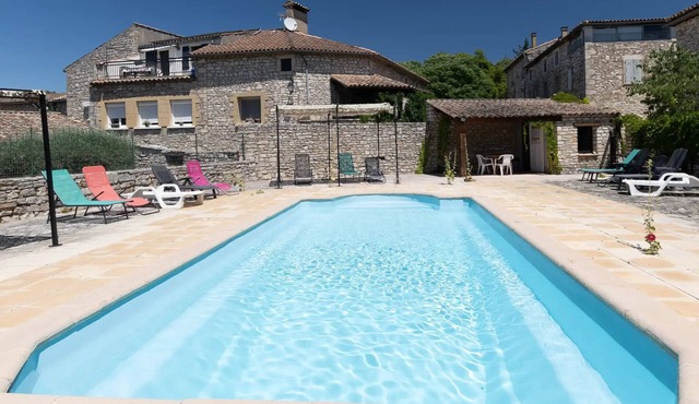 Gîte piscine* Chez Mémé de la Maréchale in Orgnac-l'Aven
