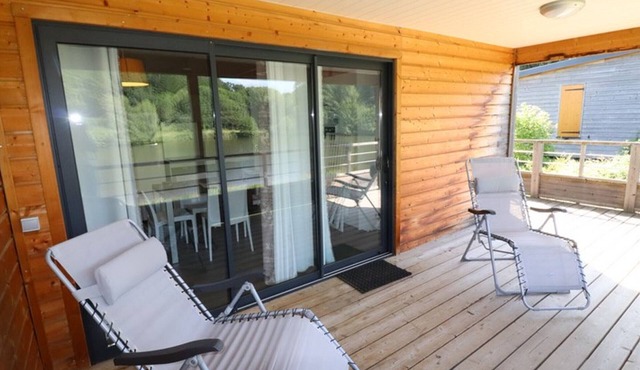 Gite Le Rouget-Pers, 2 bedrooms, 4 persons in Le Rouget-Pers