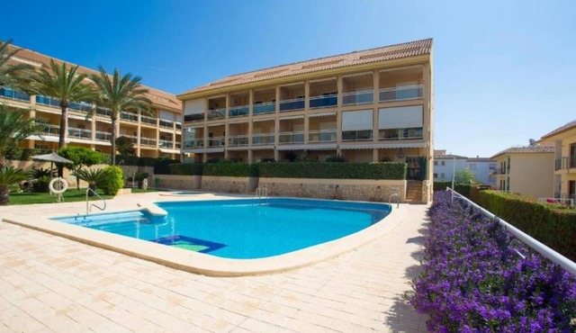 Golden - Three Bedroom Apartment, Sleeps 5 in Javea