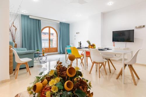 Grand Villa Valencia- large groups-8 min to Center by Metro