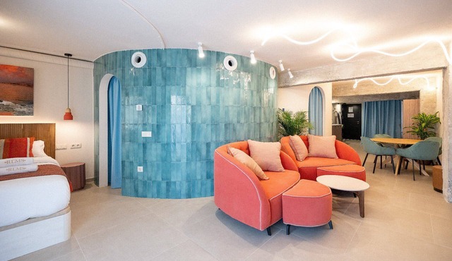 GuestReady - Art Lovers with balcony Malaga Center