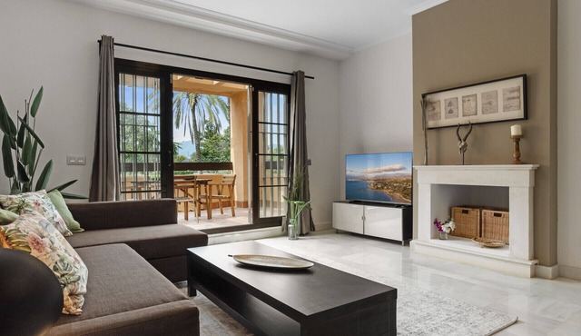 Hacienda del Sol - Fantastic 2 Bed right by the Beach!