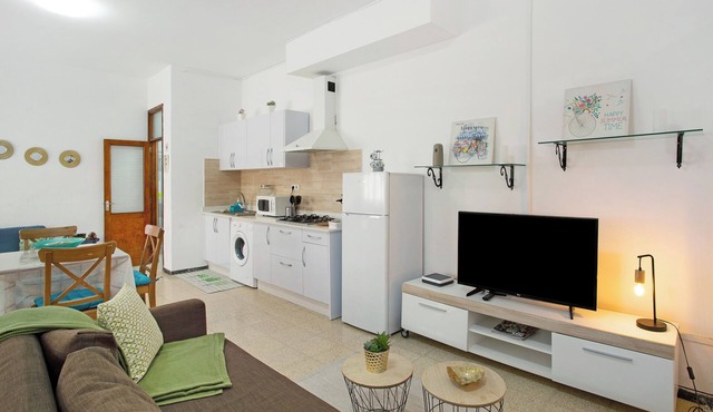 Holiday Apartment "Sarah's Kite 1 Playa Del Burrero" with Sea View, Terrace & Wi-Fi