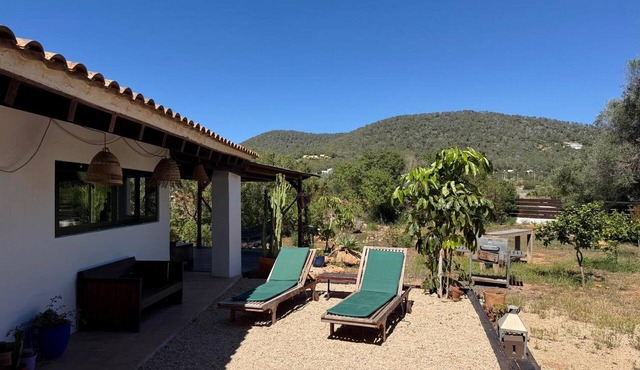 Holiday Home 'Can Jondalet' with Mountain View, Wi-Fi and Air Conditioning