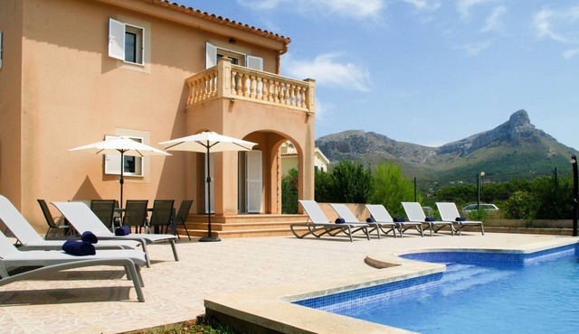 Holiday Home "Dones D'Aigua" with Sea View, Mountain View, Balcony, Terrace & Pool in Colonia de Sant Pere