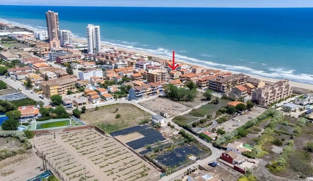 Holiday Home 'Beach House Costa Valencia' with Sea View, Wi-Fi and Air Conditioning