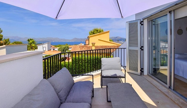 Holiday Home 'La Calma - Solar 193' with Private Pool, Wi-Fi and Air Conditioning
