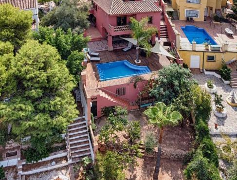 Holidays2Malaga Candado House pool & garden