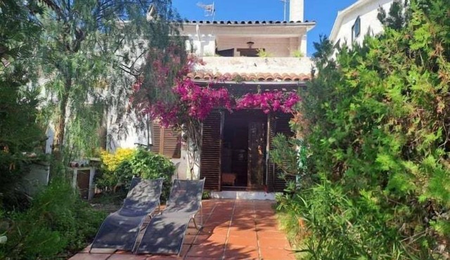 Home in Girona · 3 bedrooms · 4 beds · 2 baths