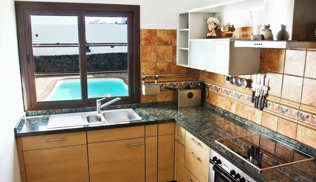 Homerez - Charming House in Tinajo with Private Pool