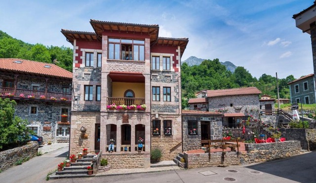 Hostal Peña Santa