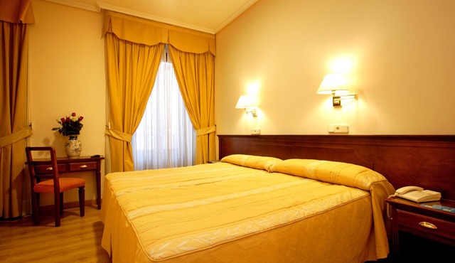 Hostal Sil & Serranos